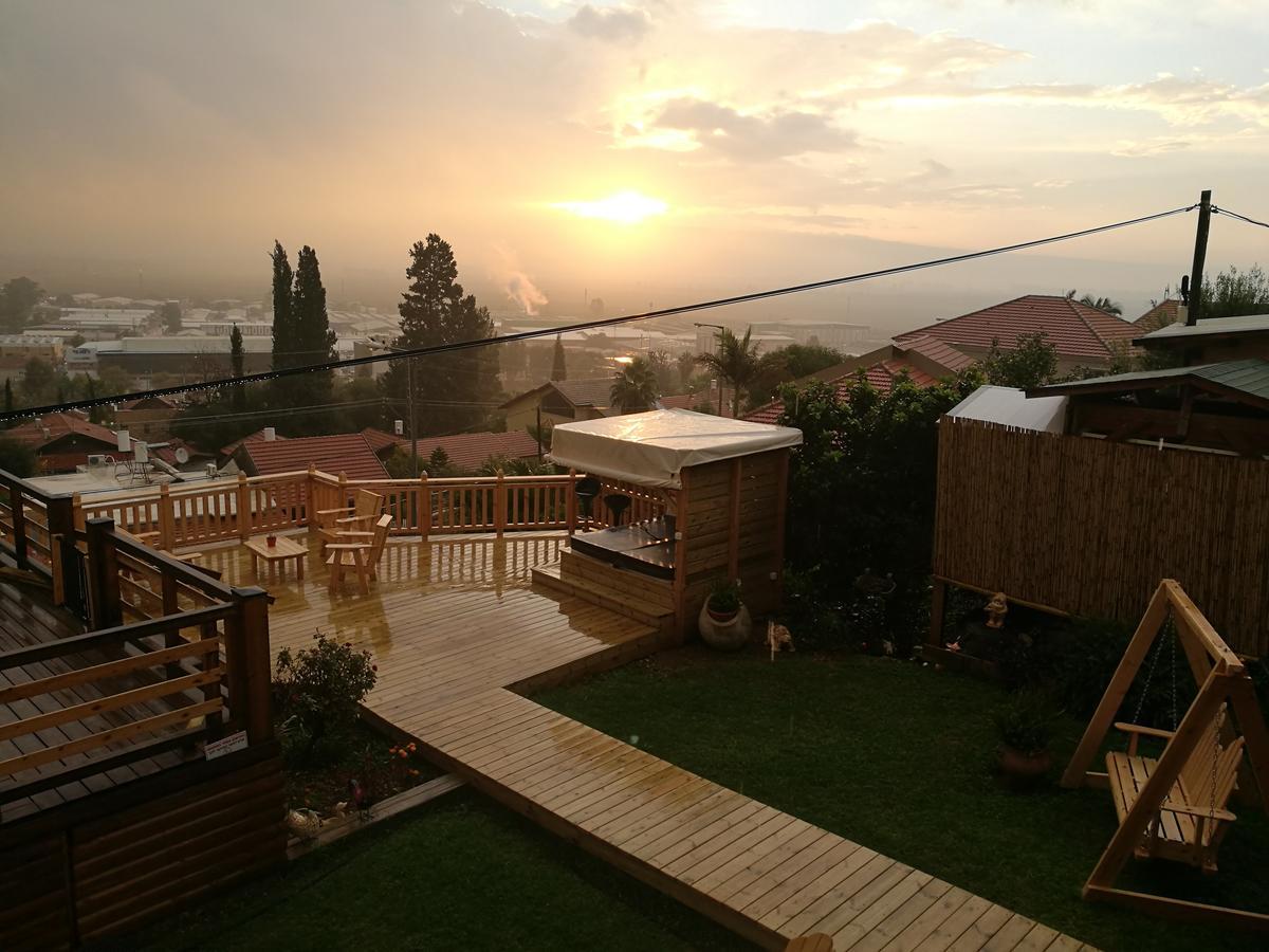 Ronit'S Place Lägenhet Qiryat Shemona Exteriör bild