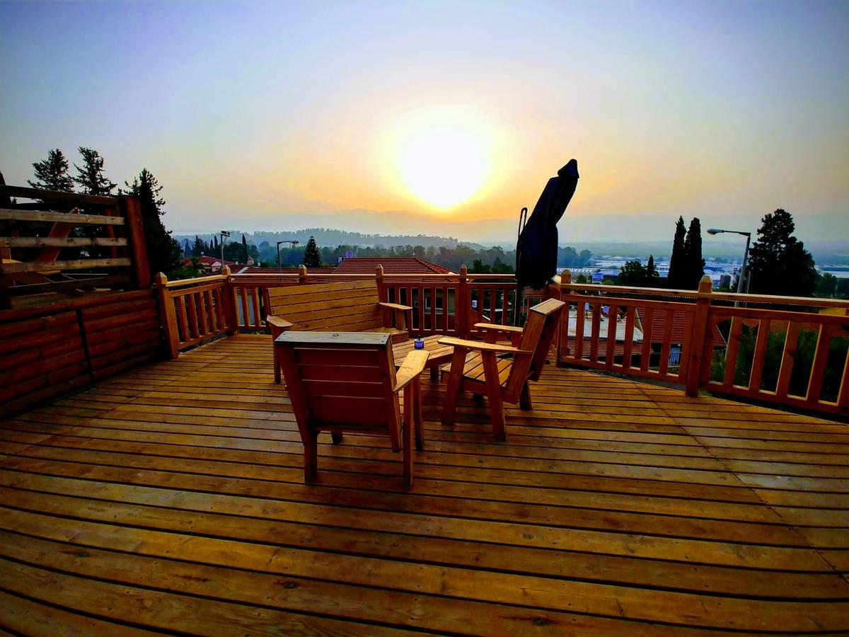 Ronit'S Place Lägenhet Qiryat Shemona Exteriör bild